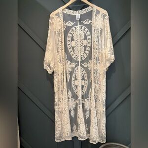 Boutique Ivory Lace Kimono